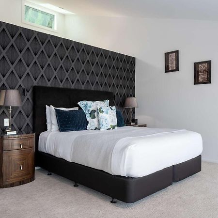 Papillon, A Relax It'S Done Luxury Holiday Home Queenstown Eksteriør billede
